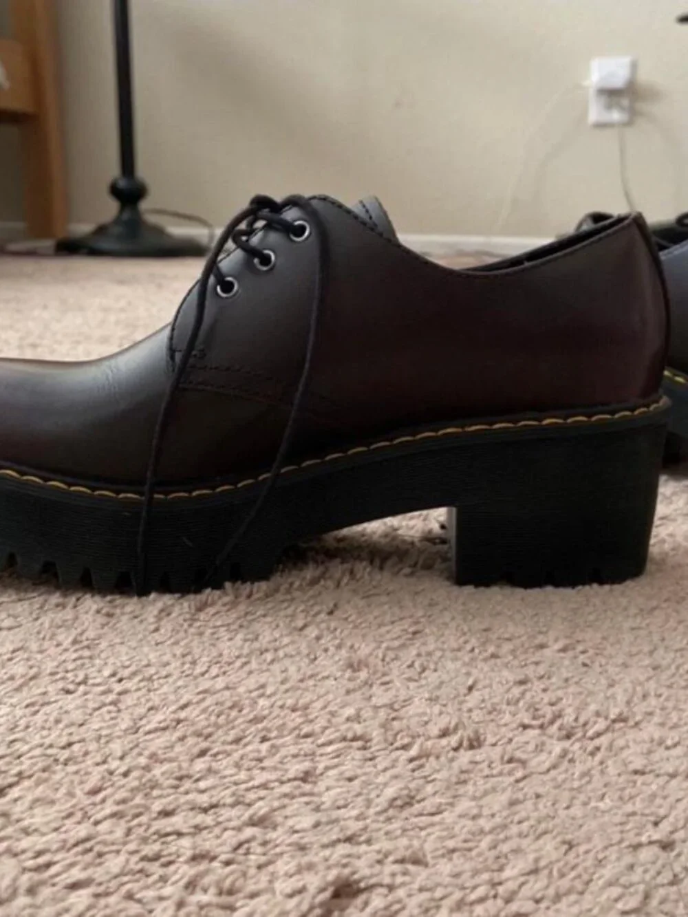 Doc Martens Shriver Low Burgundy Size 9